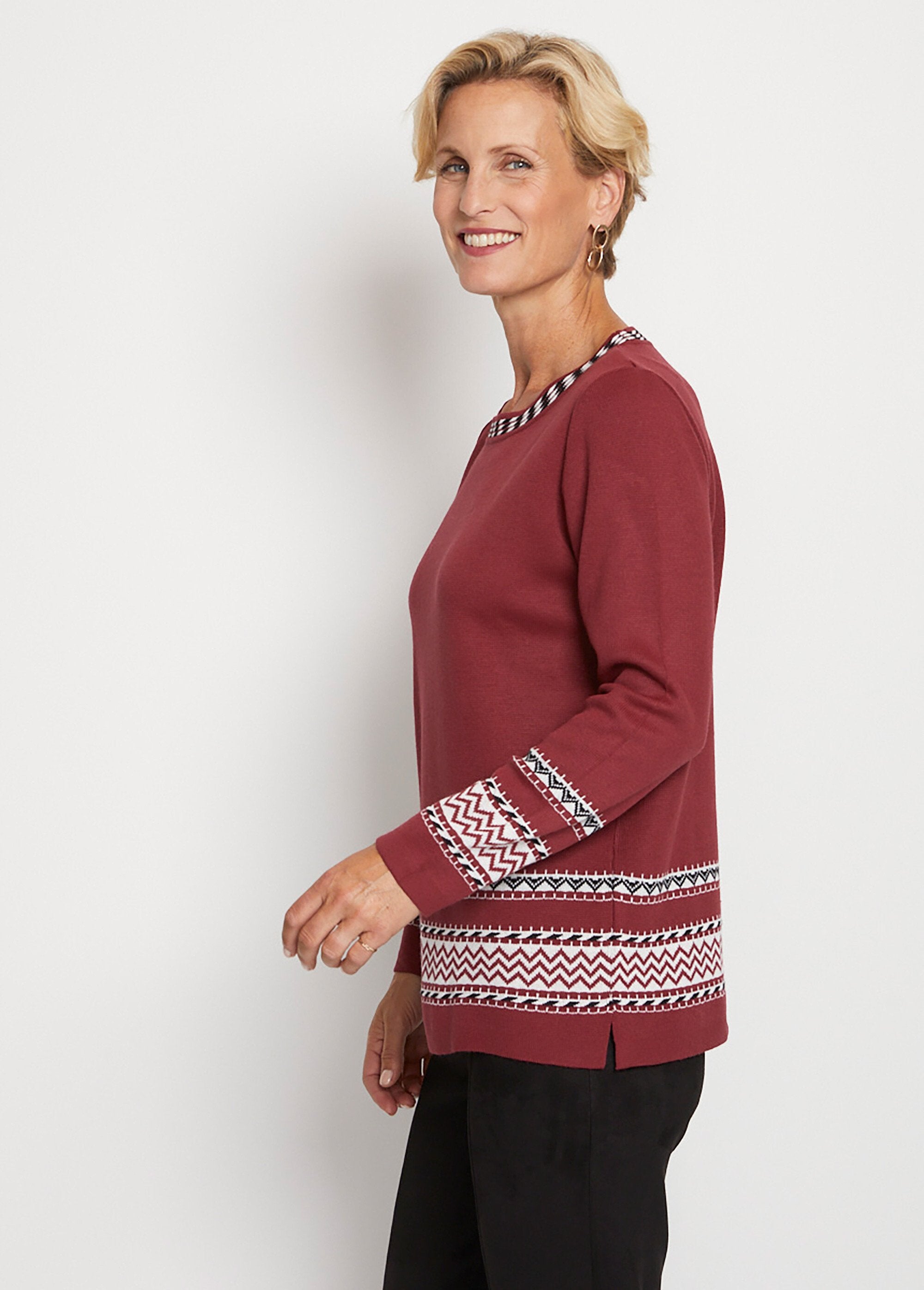 Soft_mid-length_jacquard_round_neck_tunic_sweater_Bordeaux_DR1_slim