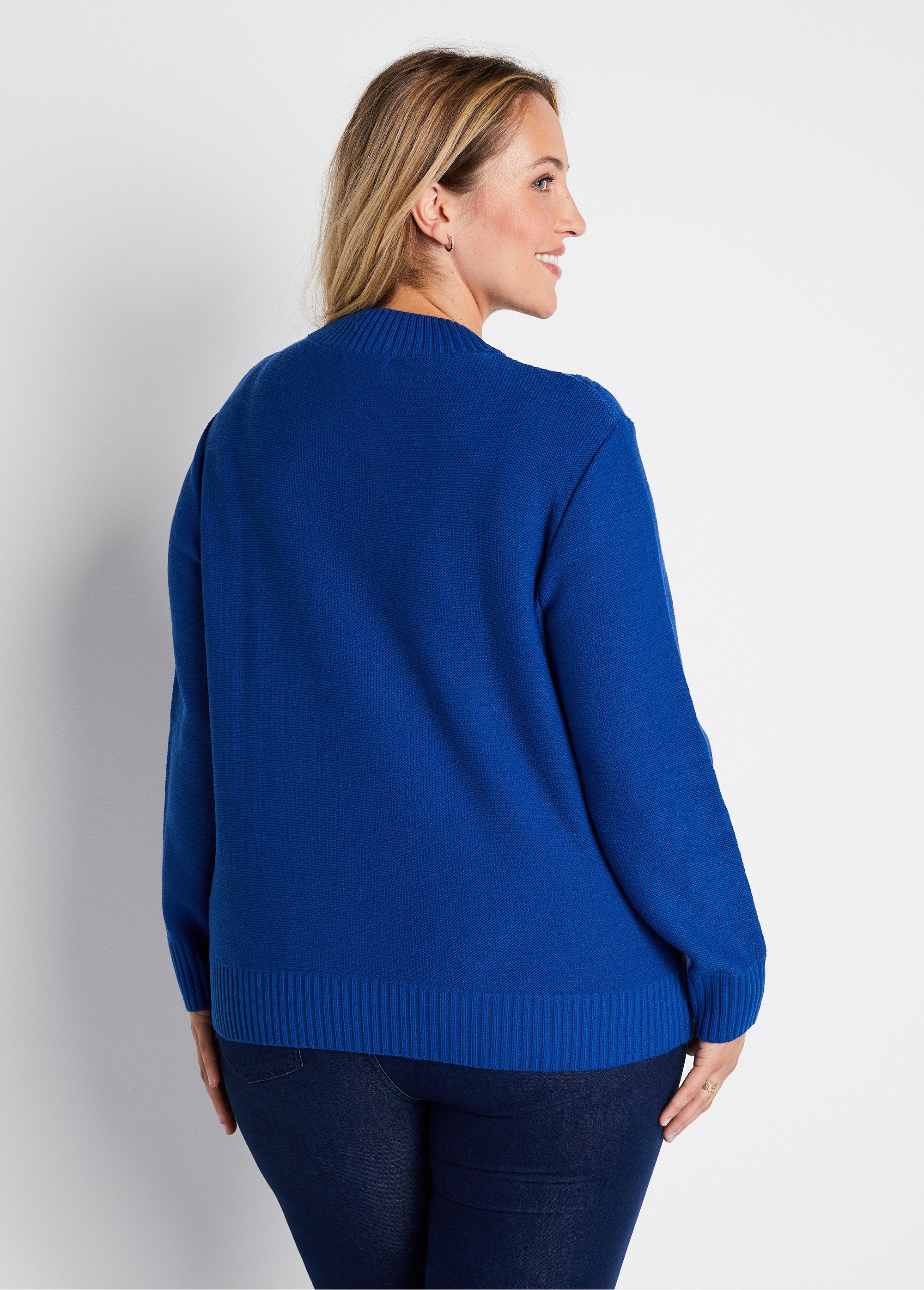 Plain_jersey_sweater_with_high_collar_Hard_blue_DO1_curvy