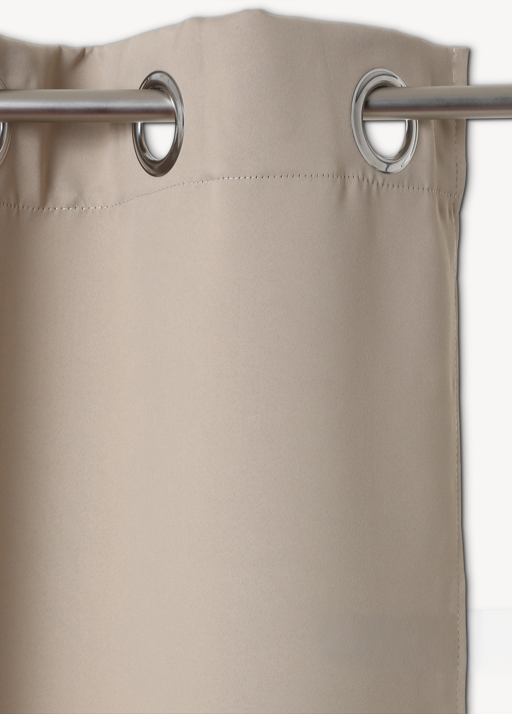 Blackout_curtain_with_metal_eyelets,_140x260cm_Linen_DE1_slim