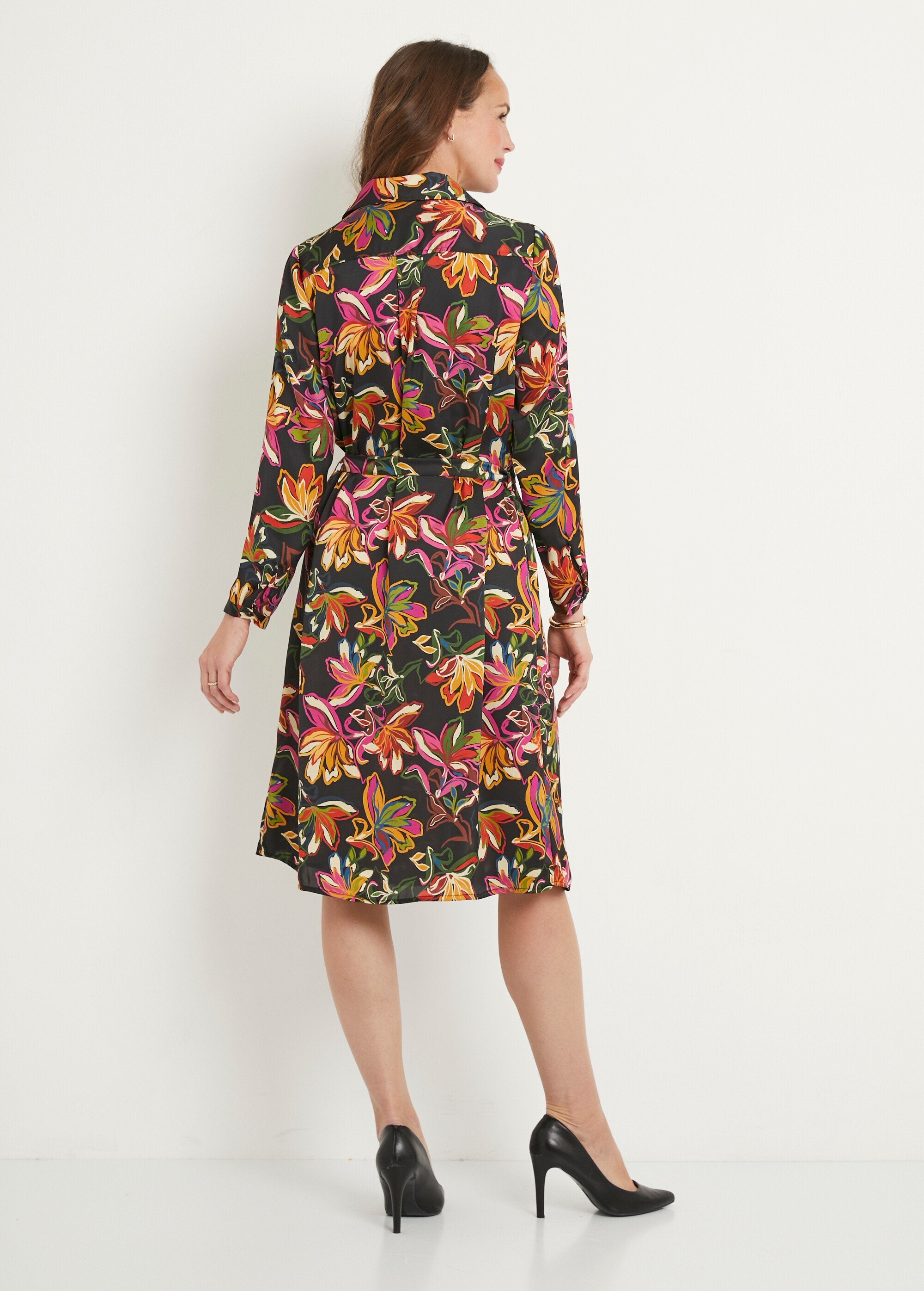 Long-sleeved_floral_satin_short_blouse_dress_Black_and_pink_DO1_slim