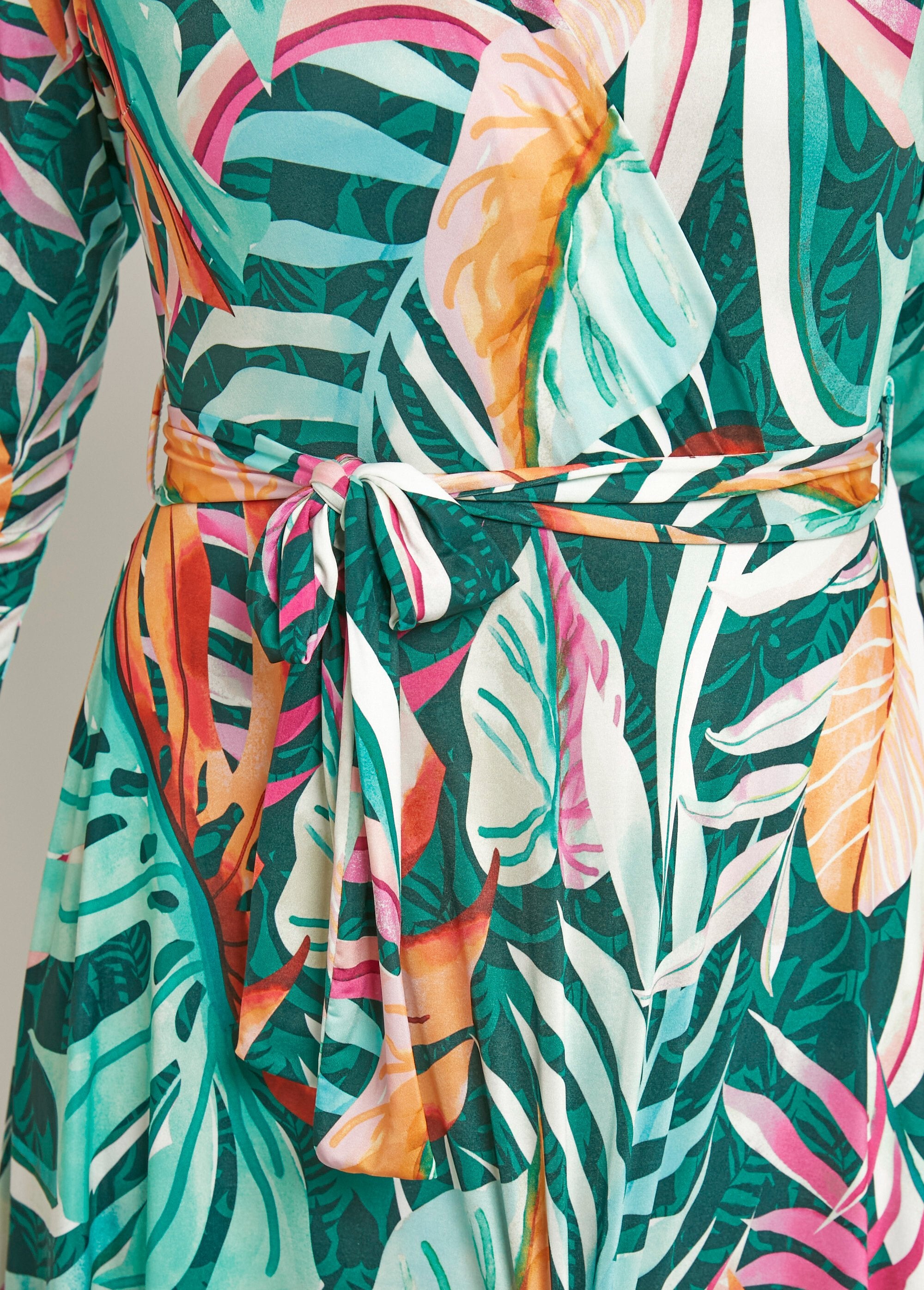 Long_dress_with_3/4_sleeves,_tropical_leaves_Green_prints_DE1_slim