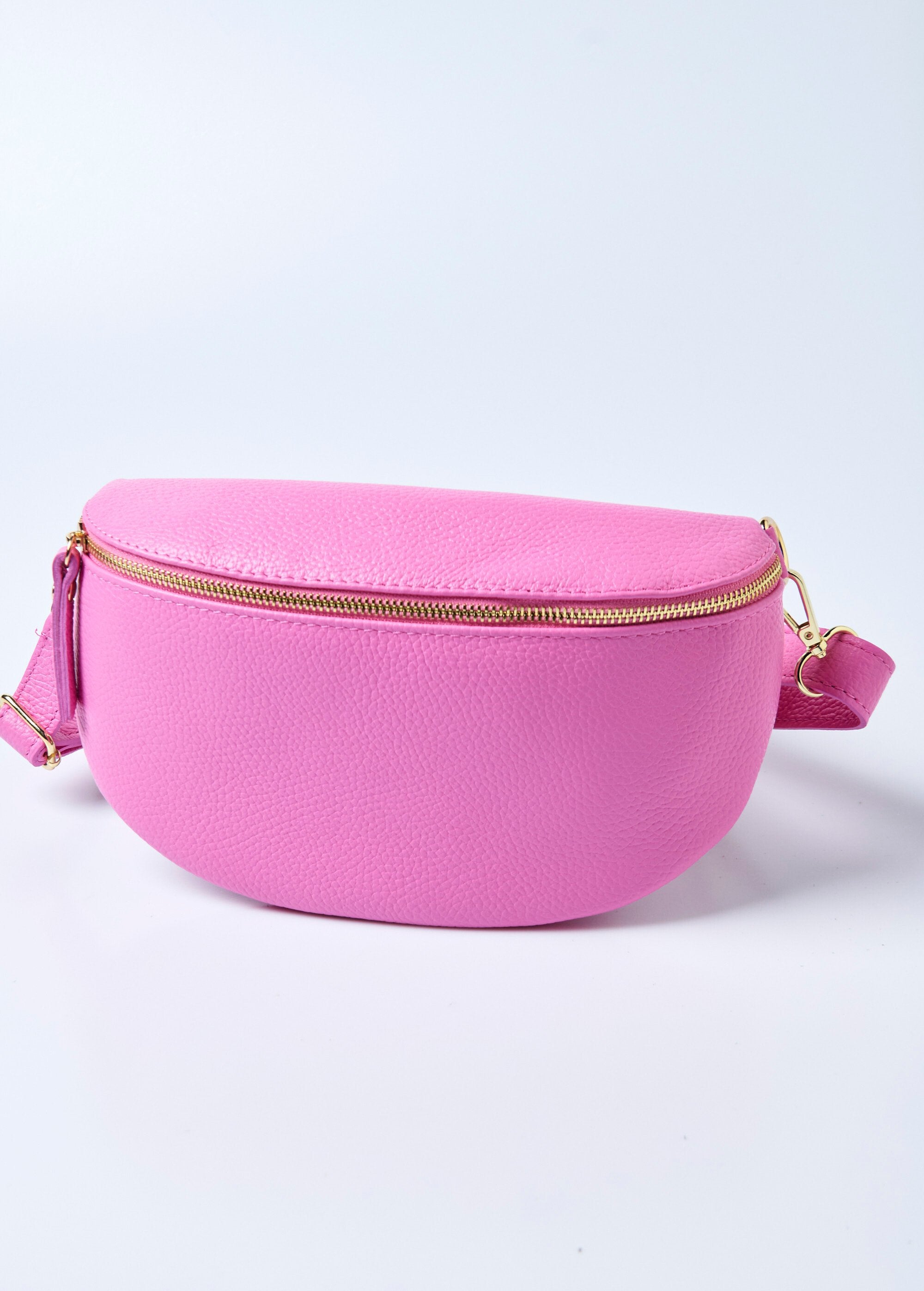 Leather_zipped_fanny_pack_with_shoulder_strap_Hot_pink_DE1_slim