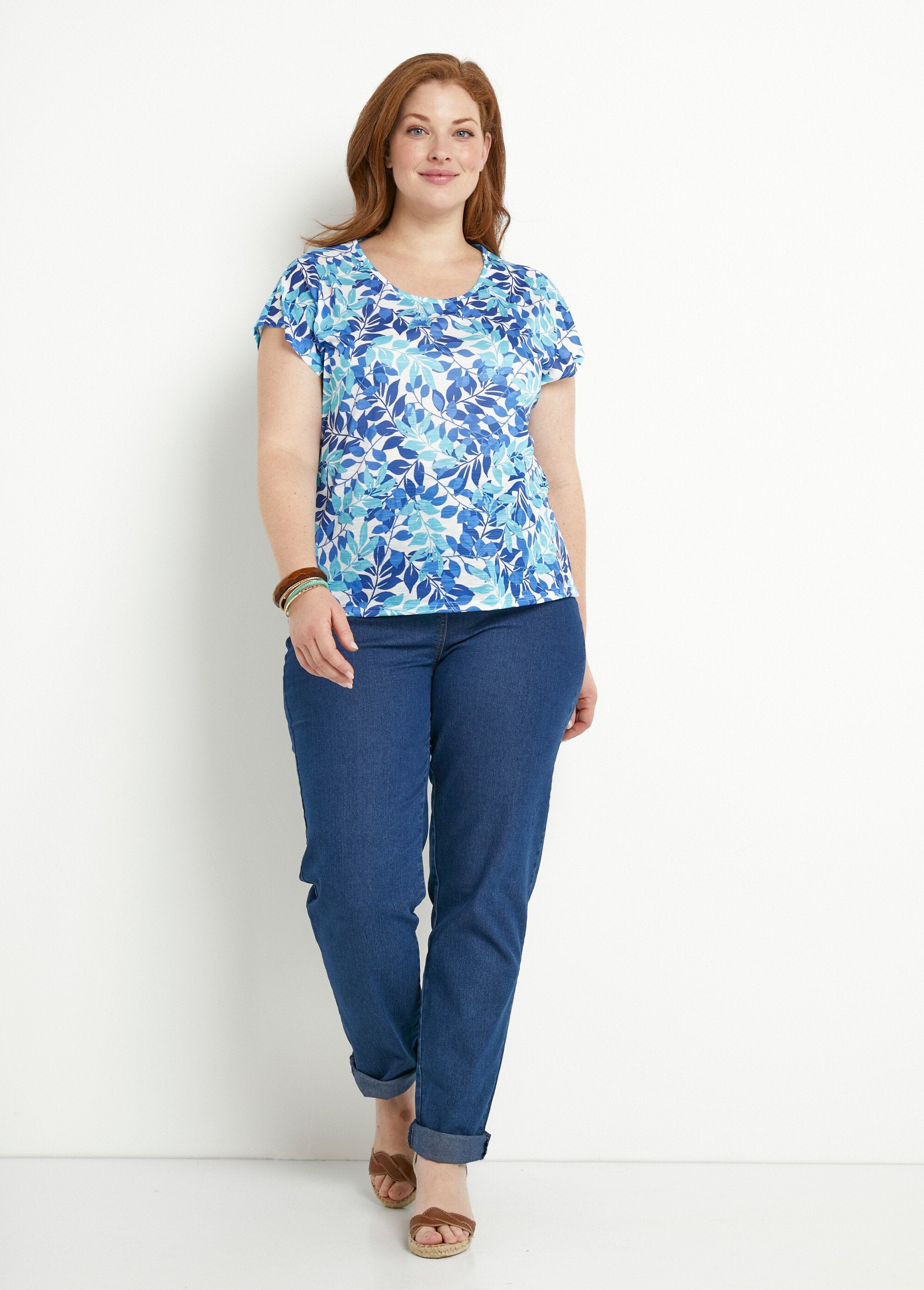 Short-sleeved_T-shirt_with_leaf_print_and_round_neck_Blue_and_aqua_SF1_curvy