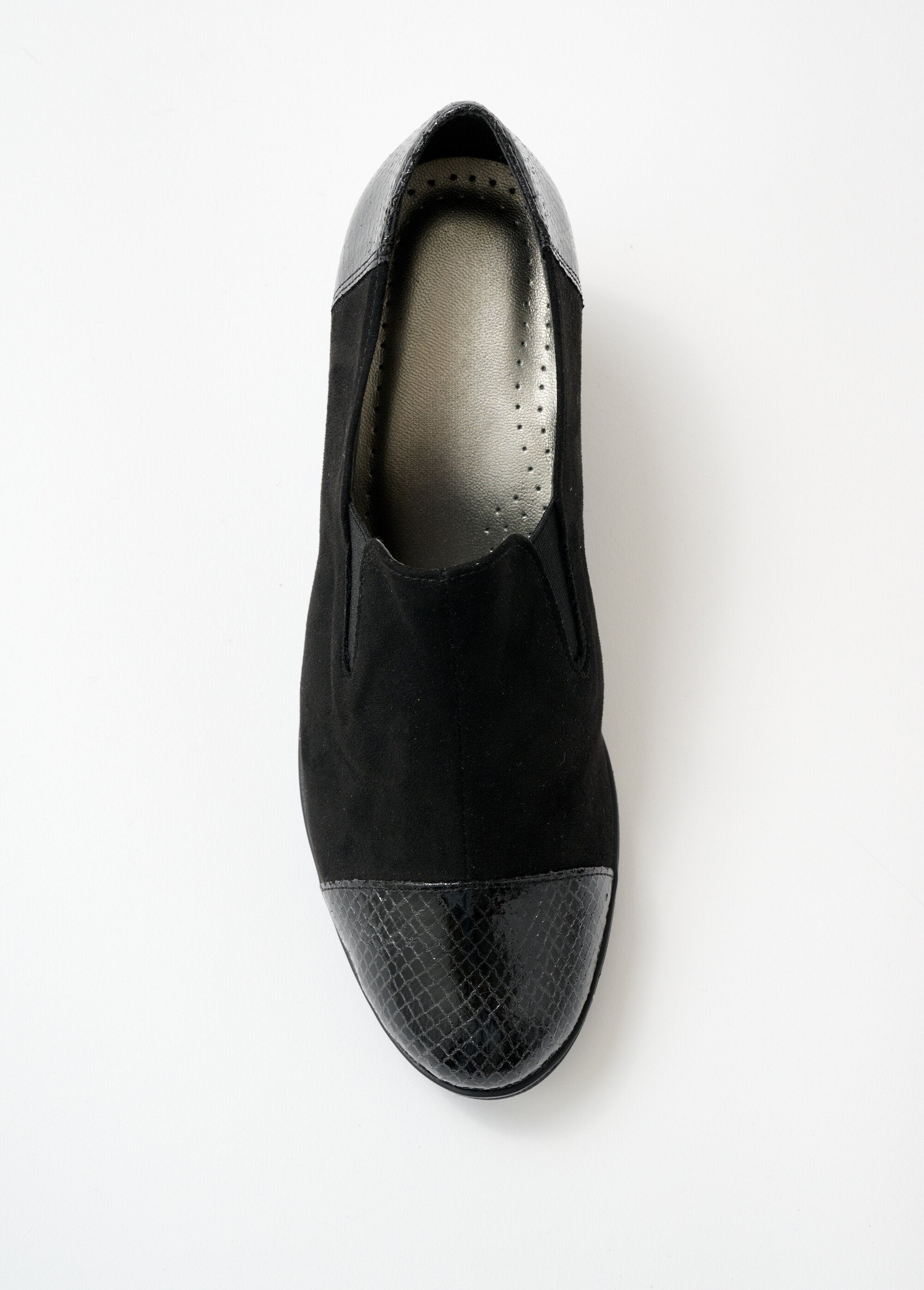 Elasticated_comfort_width_wedge_moccasins_Black_OV1_slim