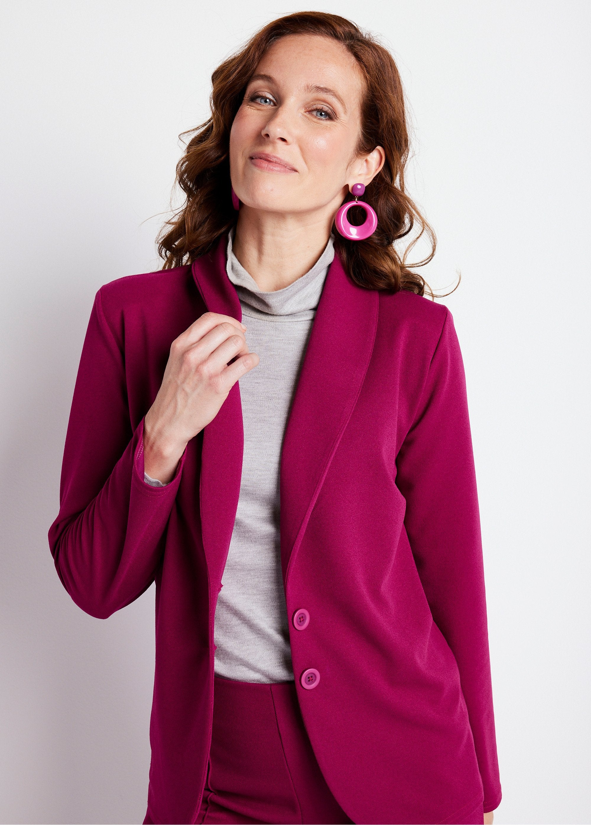 Fluid_knit_shawl_collar_jacket_Raspberry_DE2_slim