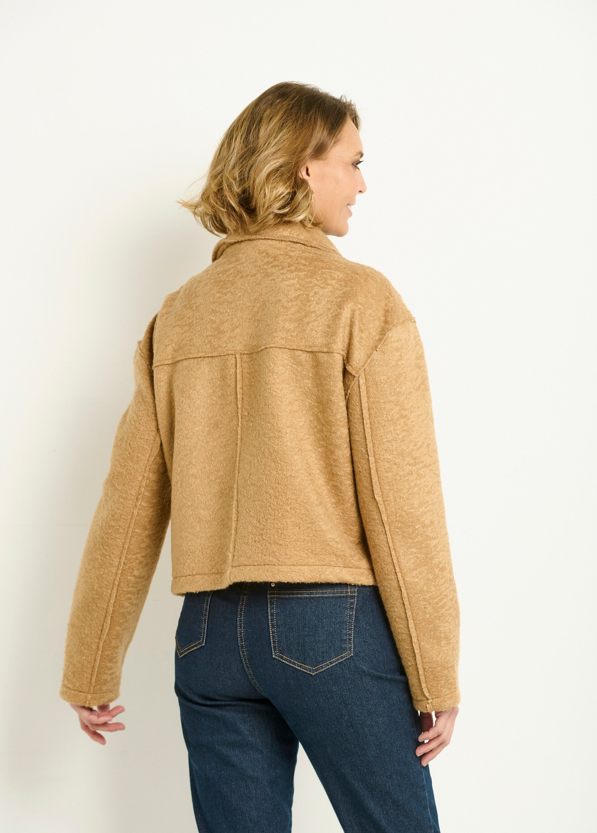 Short_zipped_jacket_in_bouclette_Camel_DO1_slim