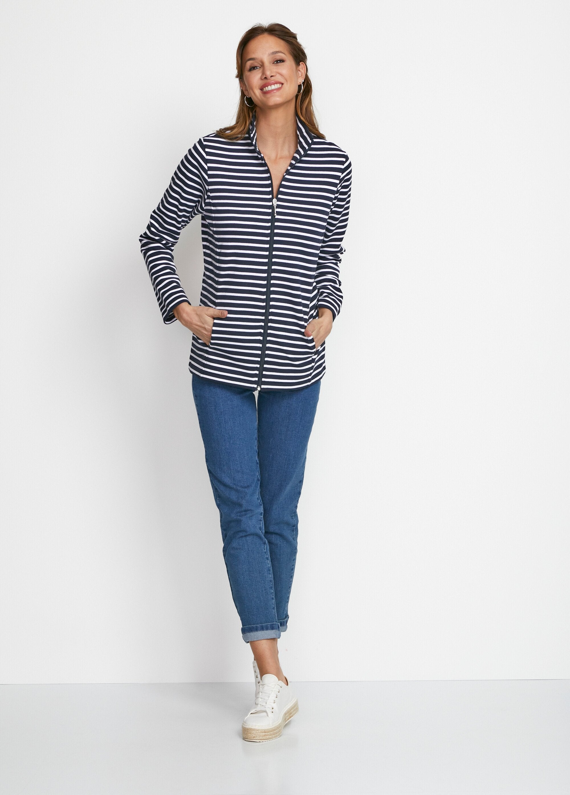 High_collar_lounge_jacket_Navy_stripe_SF1_slim